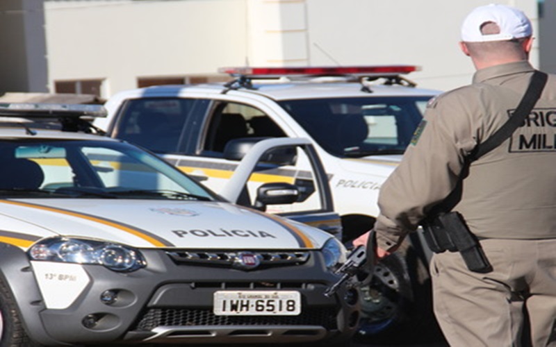 Ir para  <p>Os indicadores criminais do&nbsp;primeiro semestre de 2016 apontam&nbsp;para queda nos n&iacute;veis da viol&ecirc;ncia&nbsp;em Erechim e nos munic&iacute;pios&nbsp;do Alto Uruguai, comparando&nbsp;o...